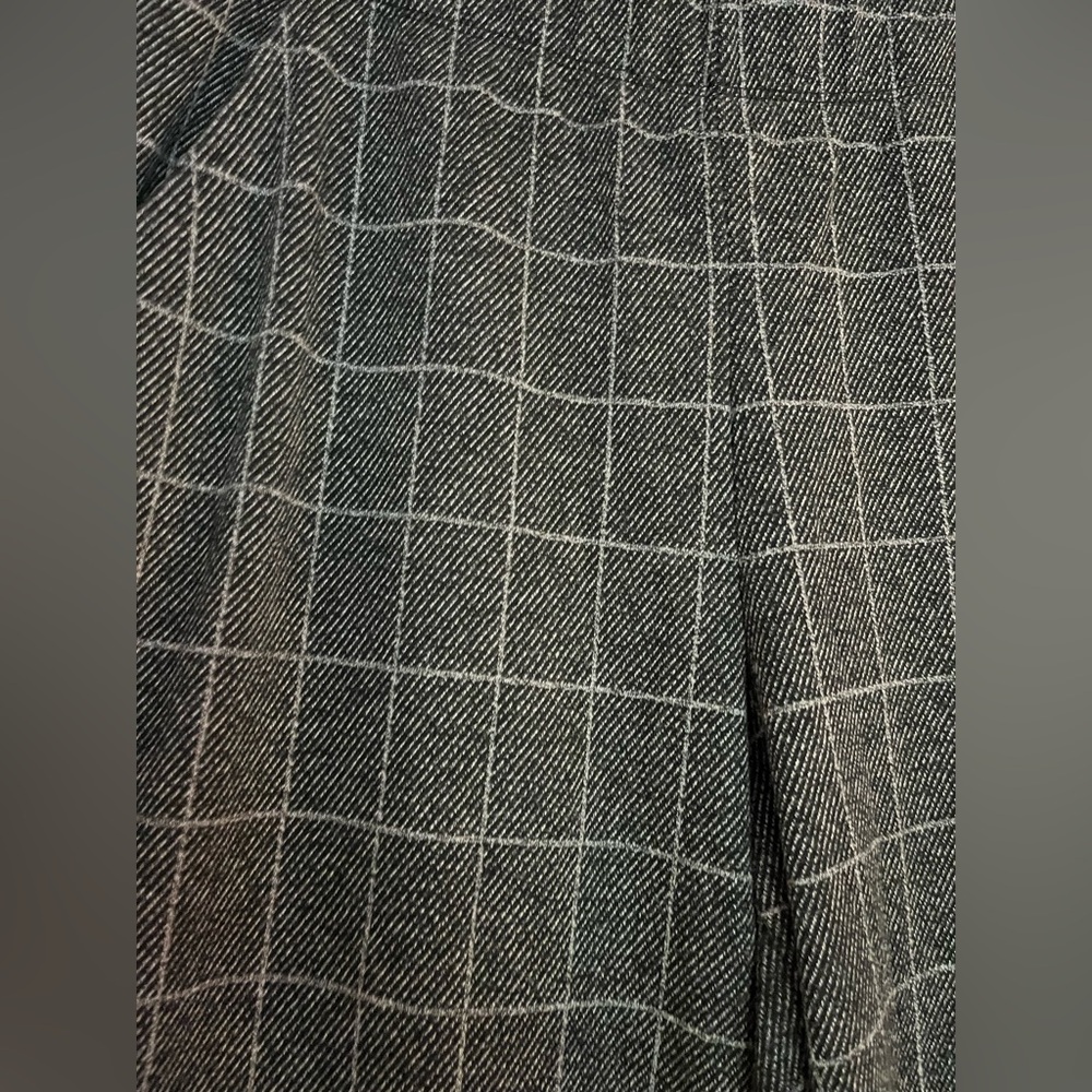 Max Studio Grey/Black Window Pane - Picture 4 of 5
